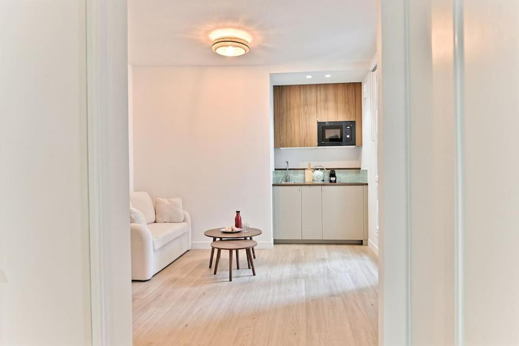 Apartment Au Centre De - Musee Grevin